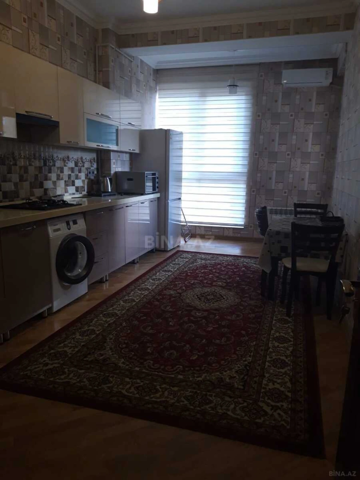 Kirayə verilir 2 otaqlı mənzil 73 m²