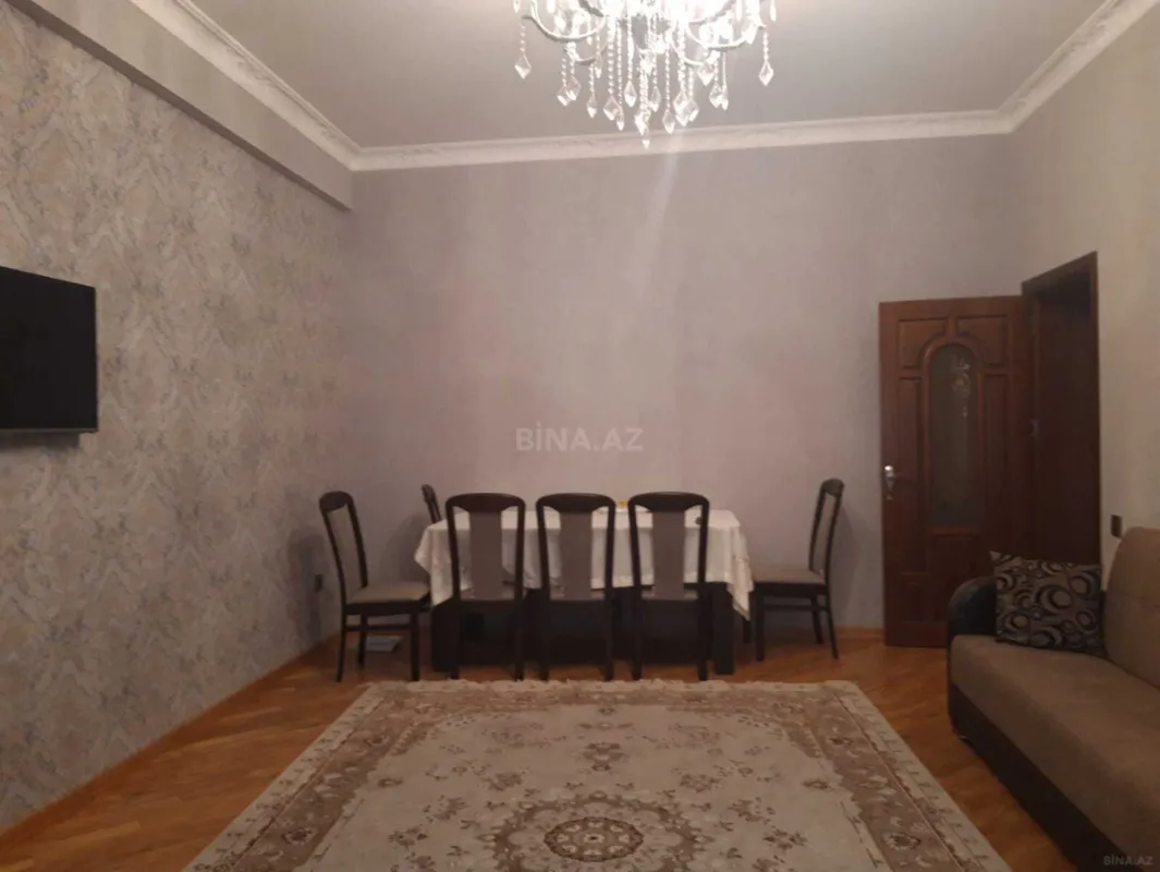 Kirayə verilir 2 otaqlı mənzil 73 m²