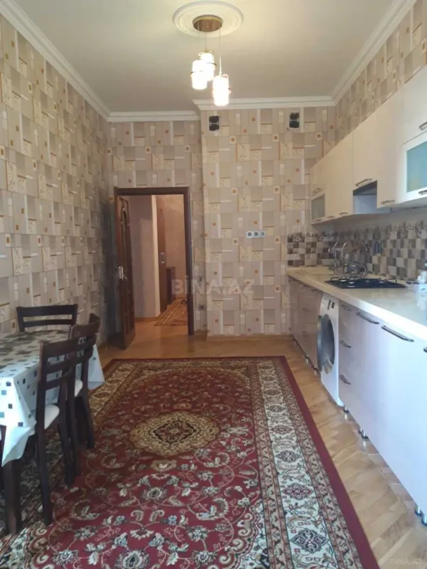 Kirayə verilir 2 otaqlı mənzil 73 m²