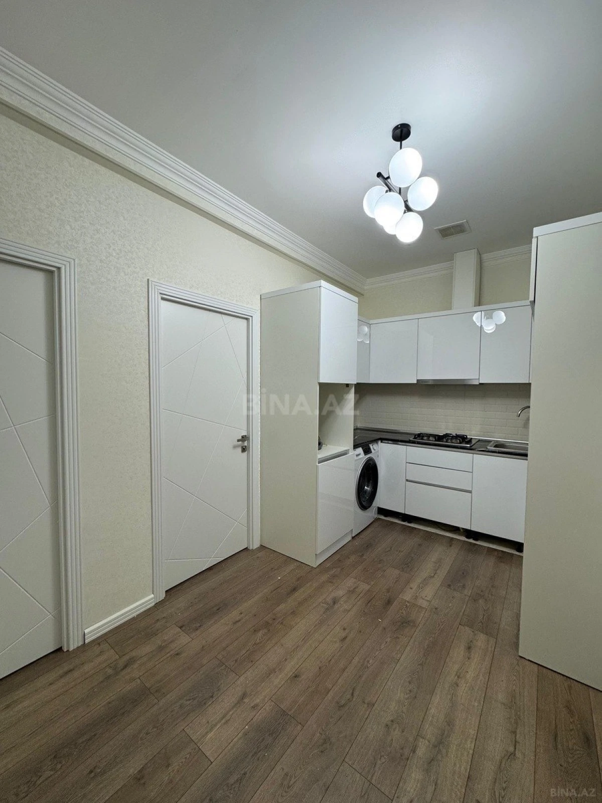 Satılır 2 otaqlı mənzil 64 m²