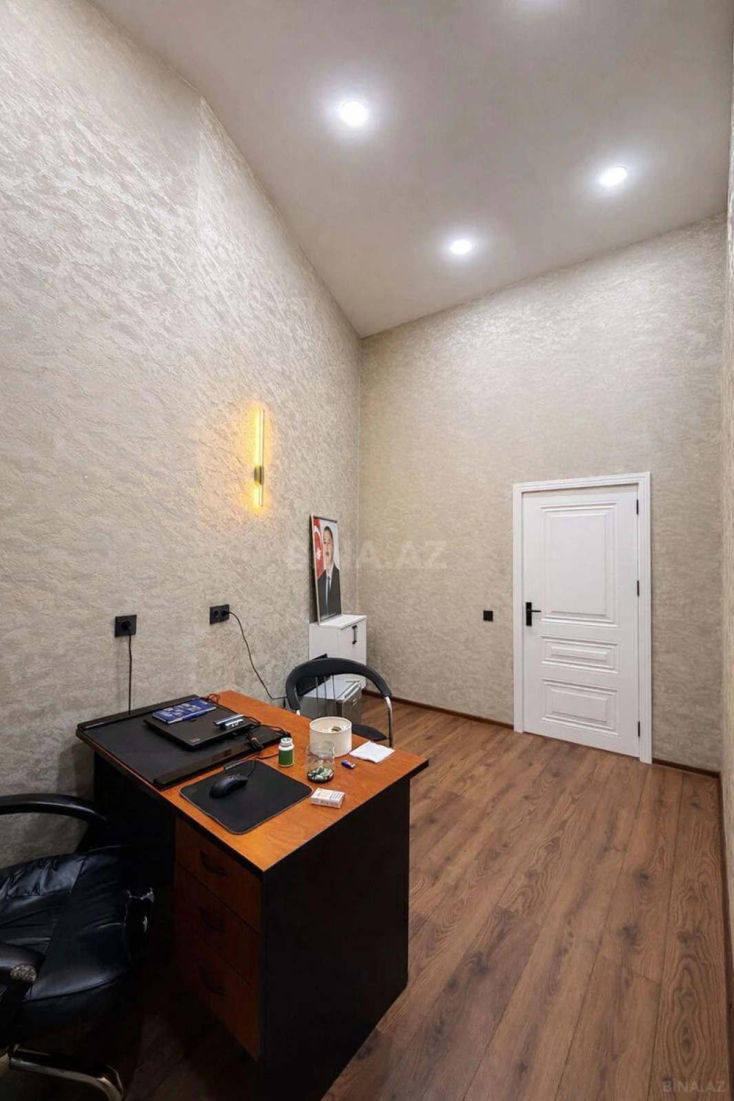 Kirayə verilir 3 otaqlı ofis 90 m²