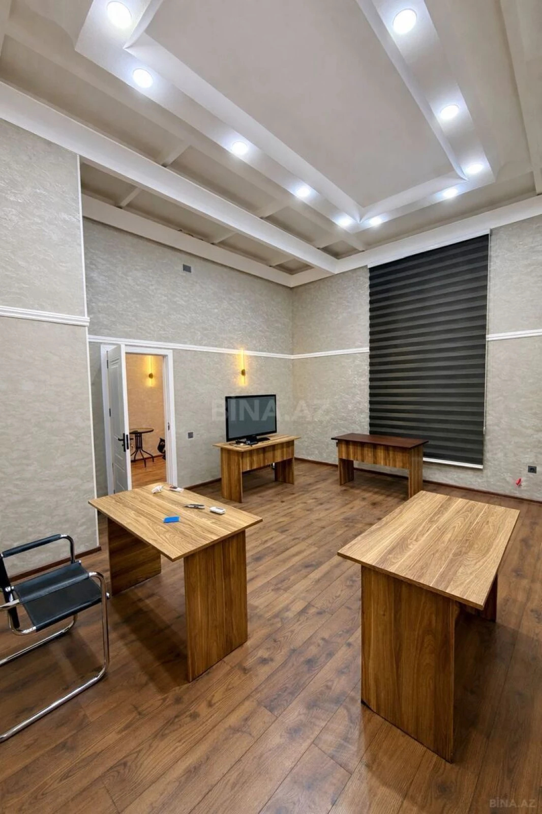 Kirayə verilir 3 otaqlı ofis 90 m²