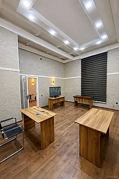 Kirayə verilir 3 otaqlı ofis 90 m²