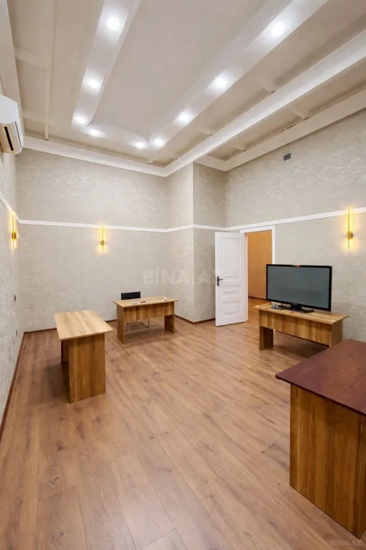 Kirayə verilir 3 otaqlı ofis 90 m²