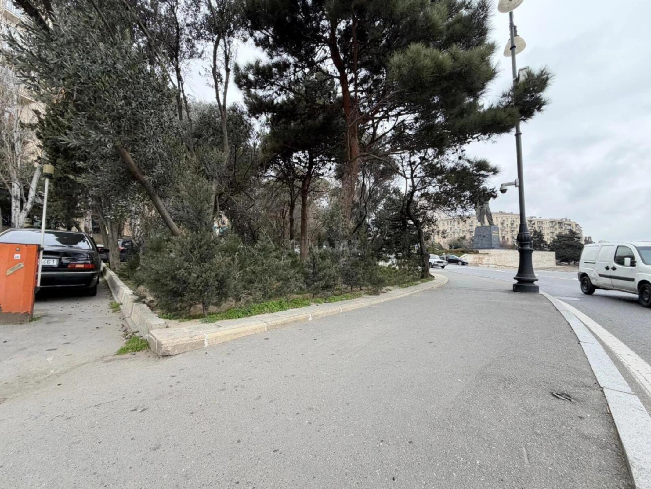 Kirayə verilir 3 otaqlı ofis 90 m²