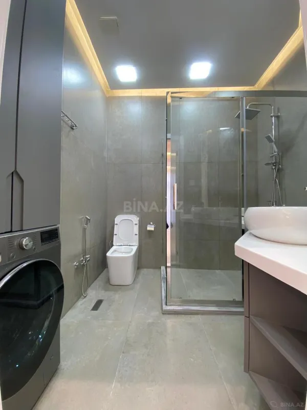 Kirayə verilir 2 otaqlı mənzil 85 m²