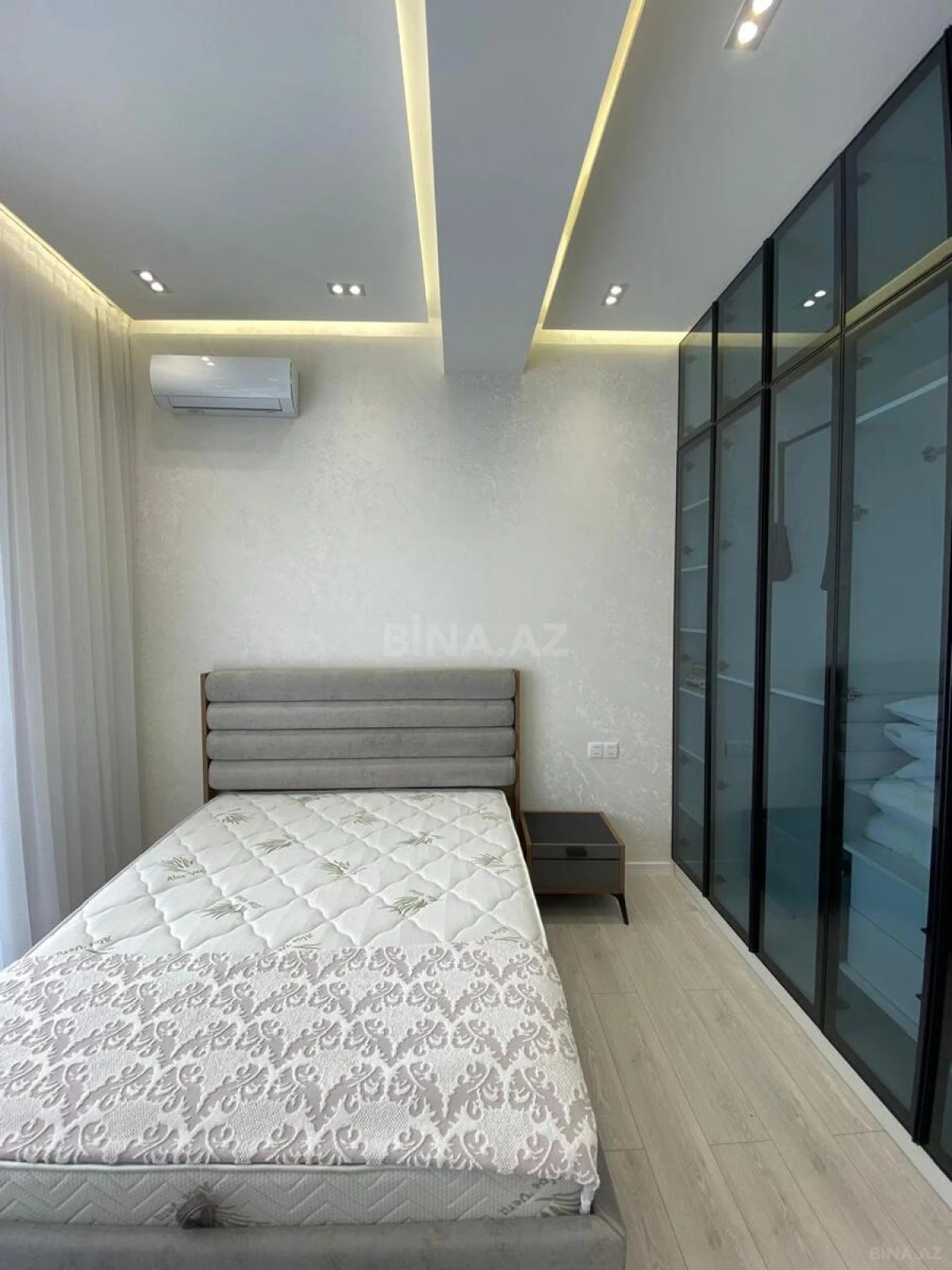 Kirayə verilir 2 otaqlı mənzil 85 m²
