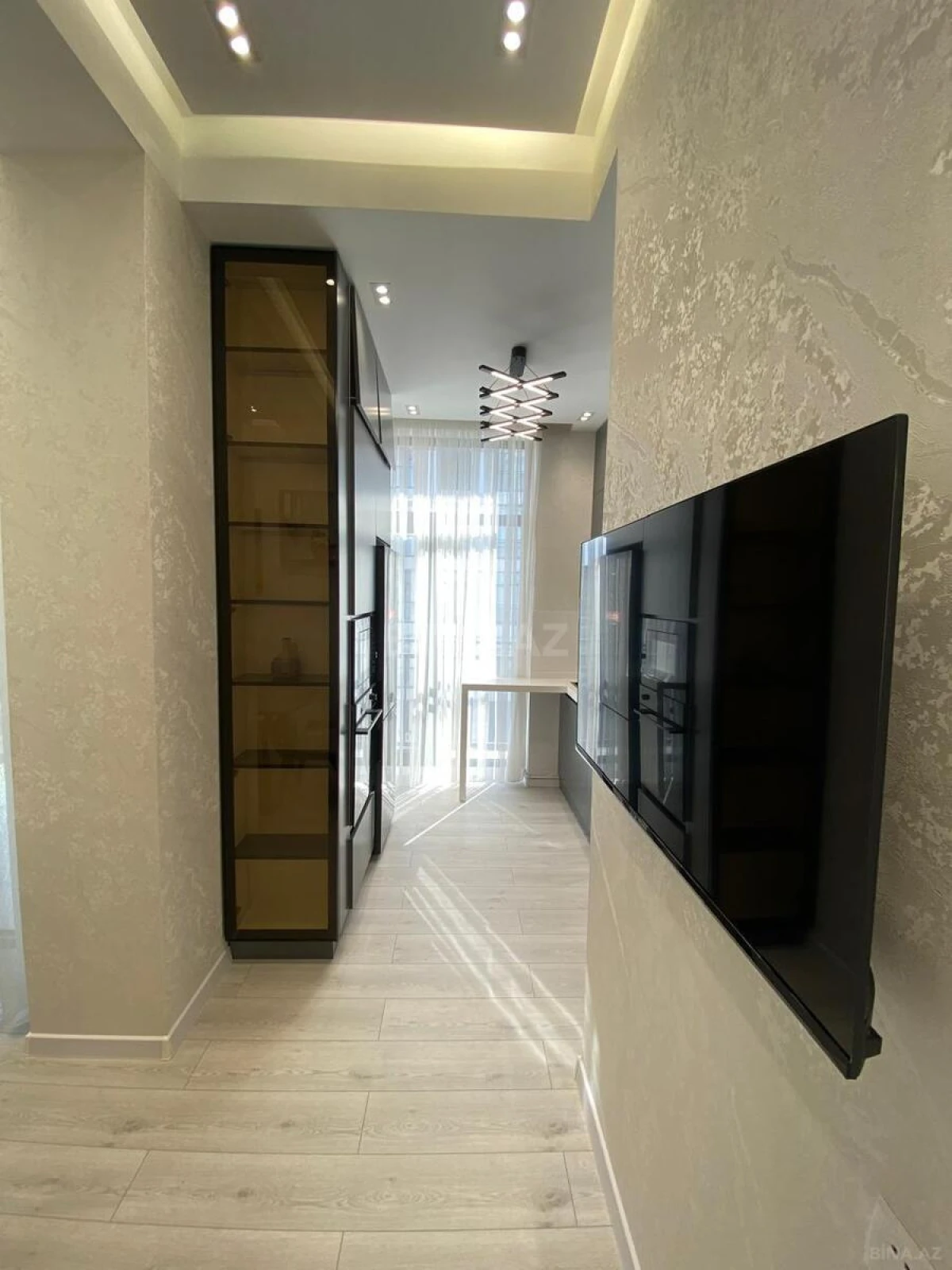 Kirayə verilir 2 otaqlı mənzil 85 m²