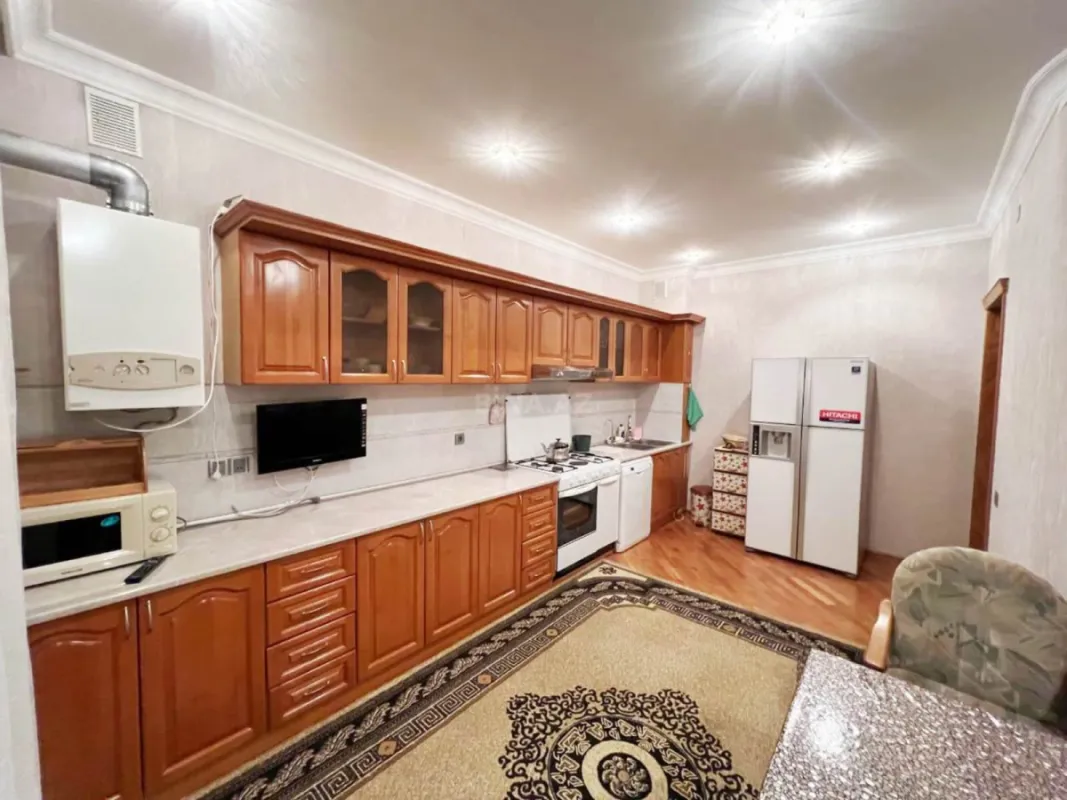 Satılır 3 otaqlı mənzil 170 m²