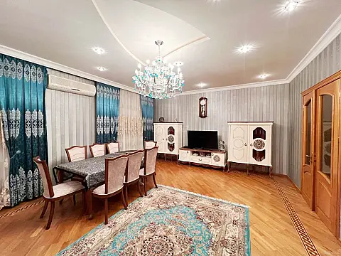 Satılır 3 otaqlı mənzil 170 m²