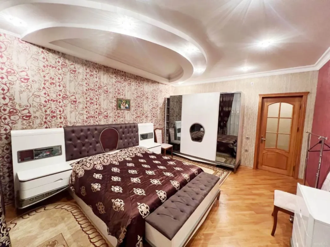 Satılır 3 otaqlı mənzil 170 m²