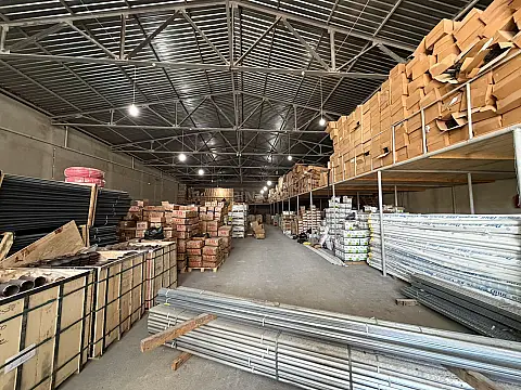 Kirayə verilir obyekt 1400 m²