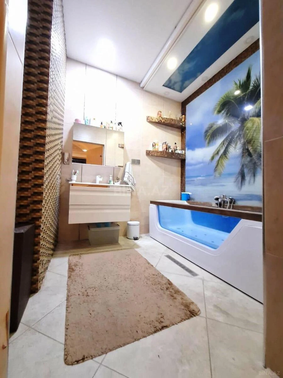 Satılır 3 otaqlı mənzil 130 m²