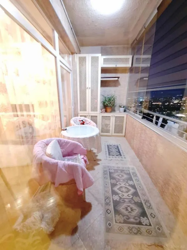 Satılır 3 otaqlı mənzil 130 m²