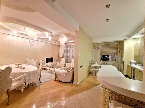 Satılır 3 otaqlı mənzil 130 m²
