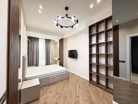Satılır 3 otaqlı mənzil 120 m²
