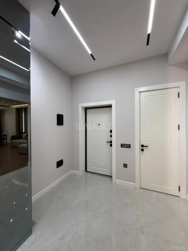 Satılır 3 otaqlı mənzil 120 m²