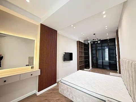 Satılır 3 otaqlı mənzil 120 m²