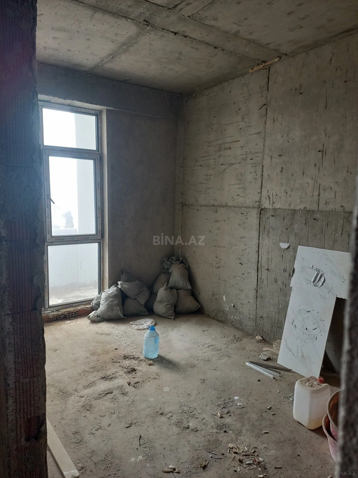 Satılır 3 otaqlı mənzil 92 m²
