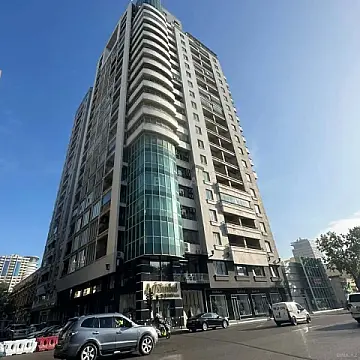 Satılır 4 otaqlı mənzil 250 m² — Bakı, Xətai m/s yanı 4 otaq 250.00 m²