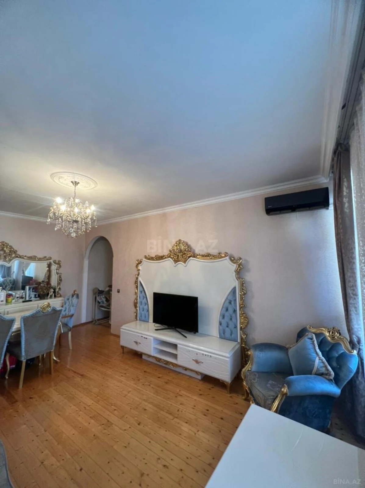Satılır 2 otaqlı mənzil 75 m²