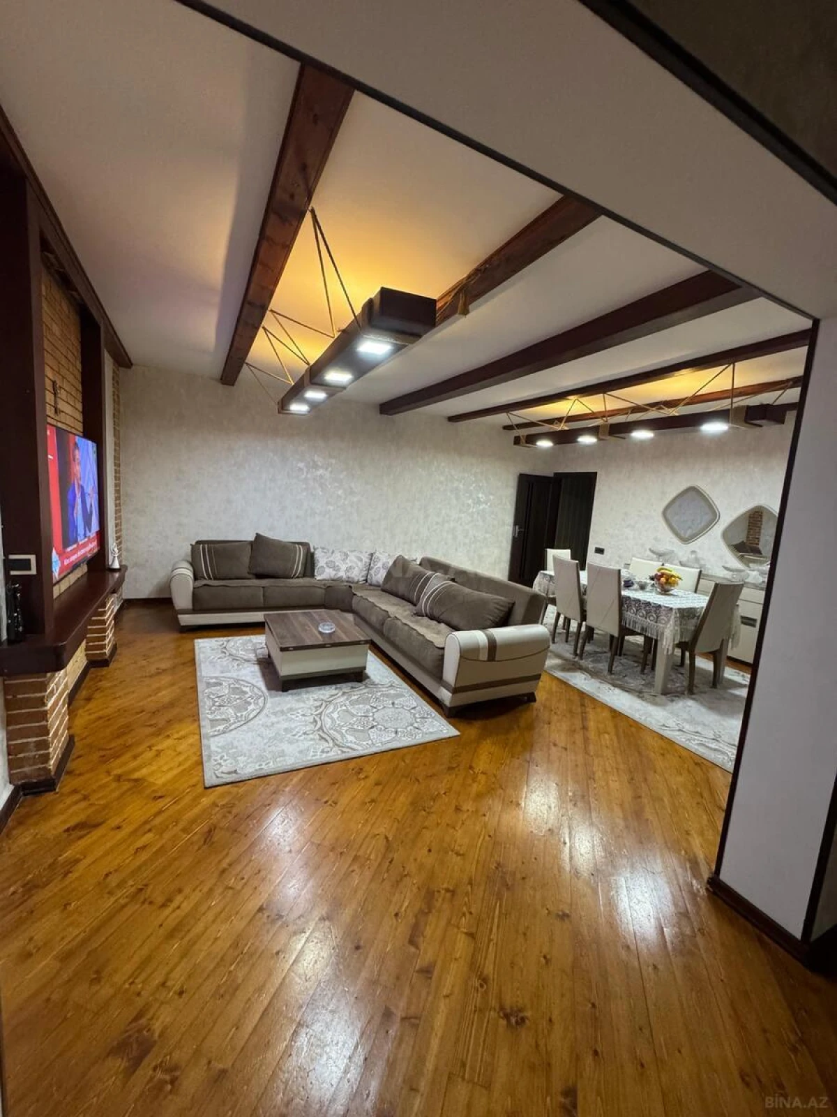 Satılır 4 otaqlı mənzil 100 m²