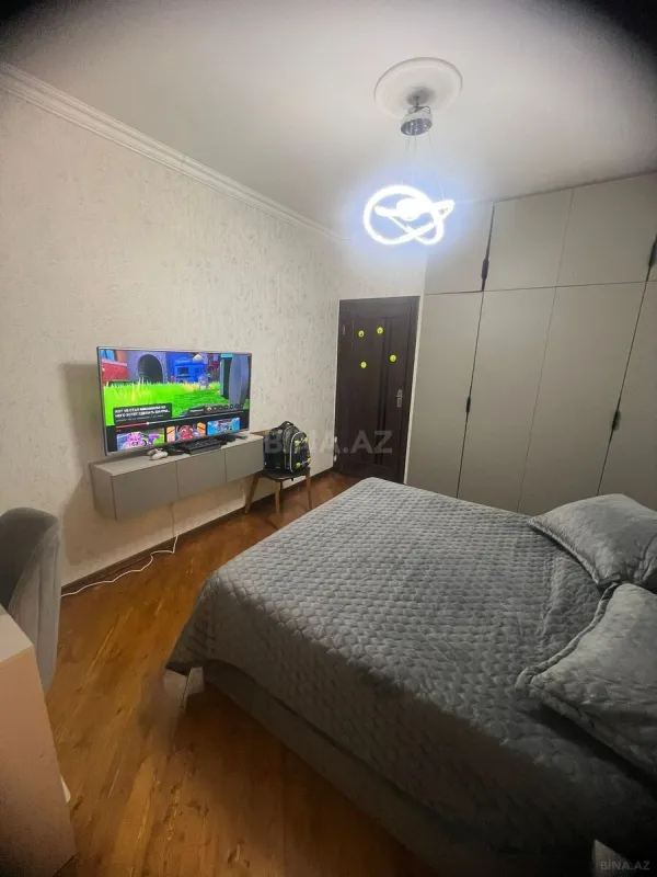 Satılır 4 otaqlı mənzil 100 m²