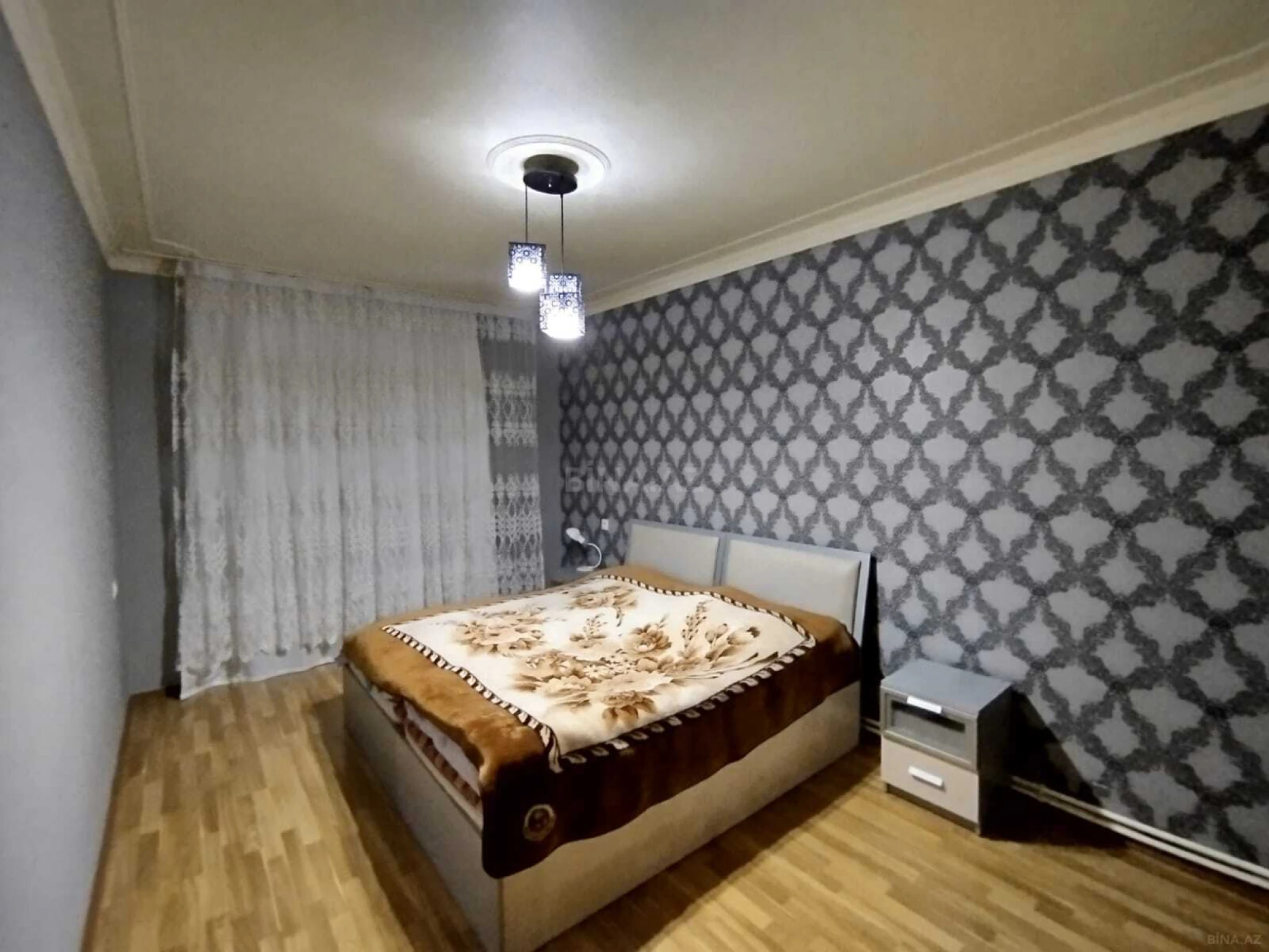 Kirayə verilir 5 otaqlı mənzil 110 m²