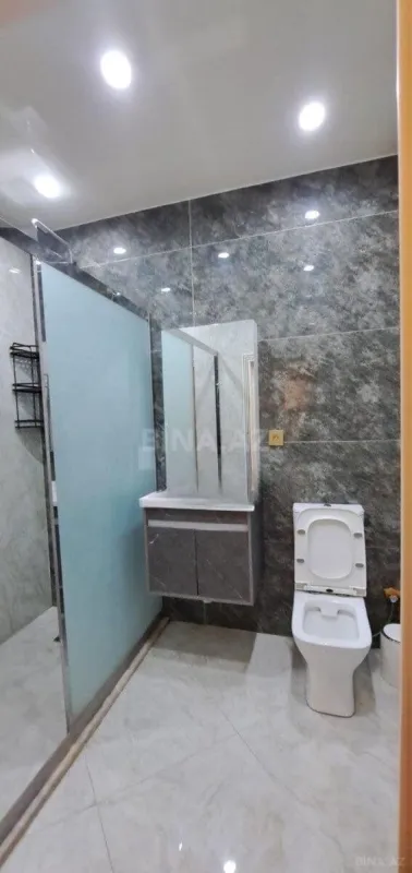 Kirayə verilir 2 otaqlı mənzil 70 m²