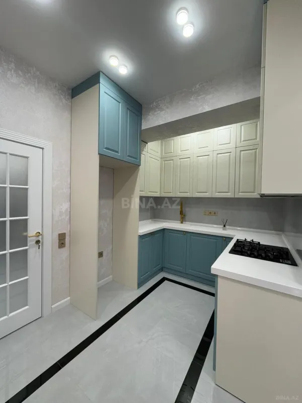 Satılır 2 otaqlı mənzil 84 m²