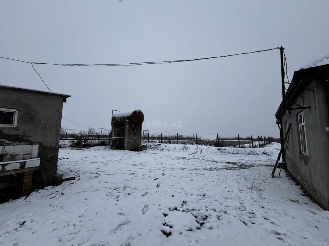 Satılır torpaq sahəsi 1400 m²