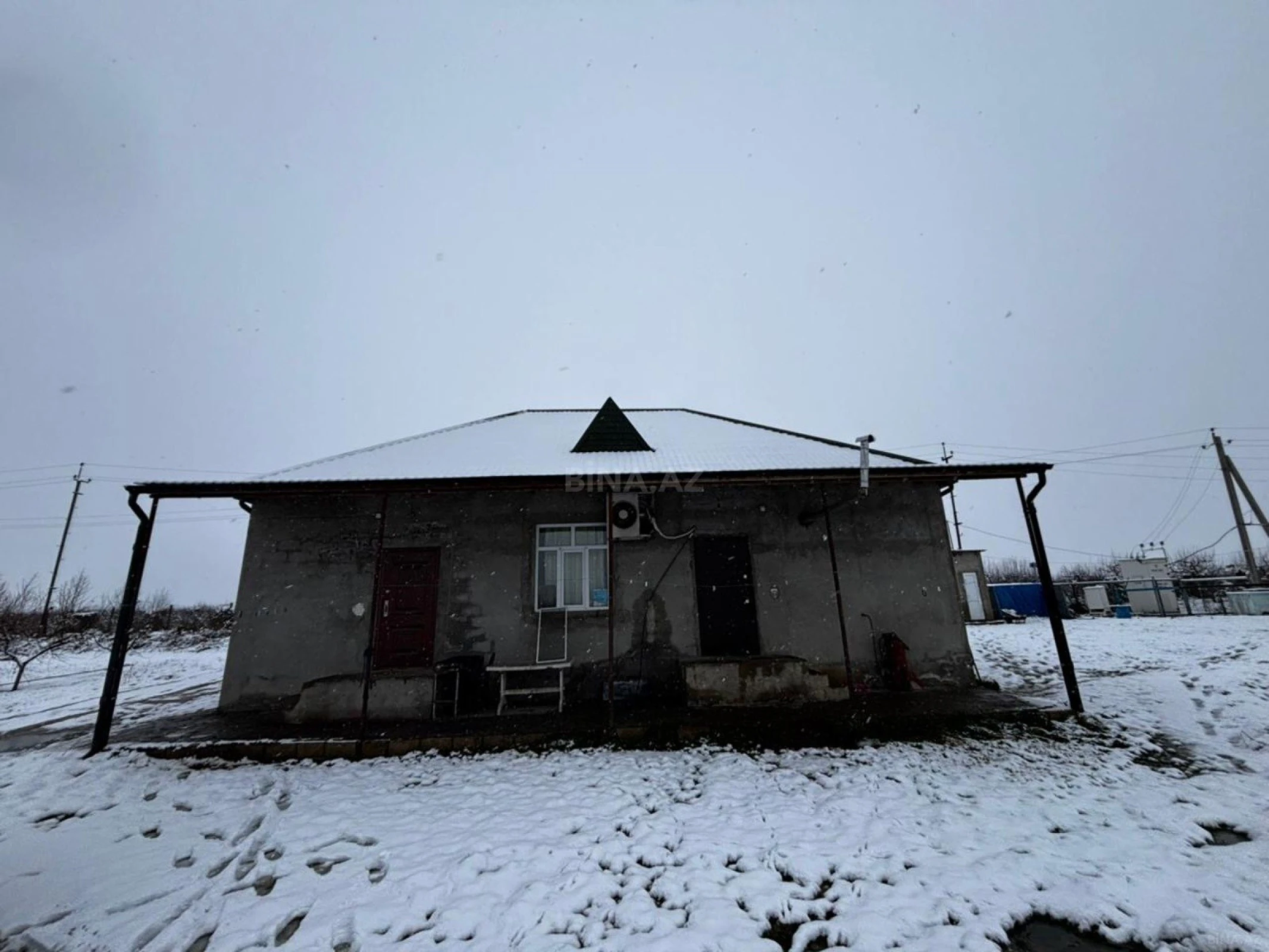 Satılır torpaq sahəsi 1400 m²