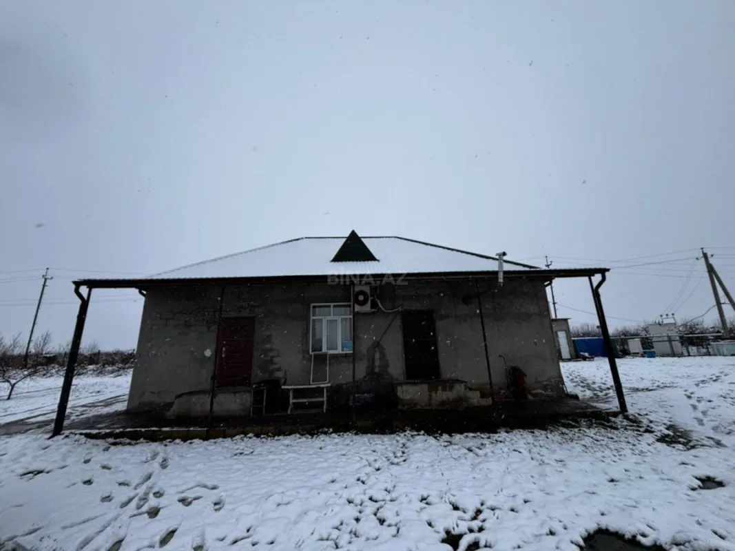 Satılır torpaq sahəsi 1400 m²