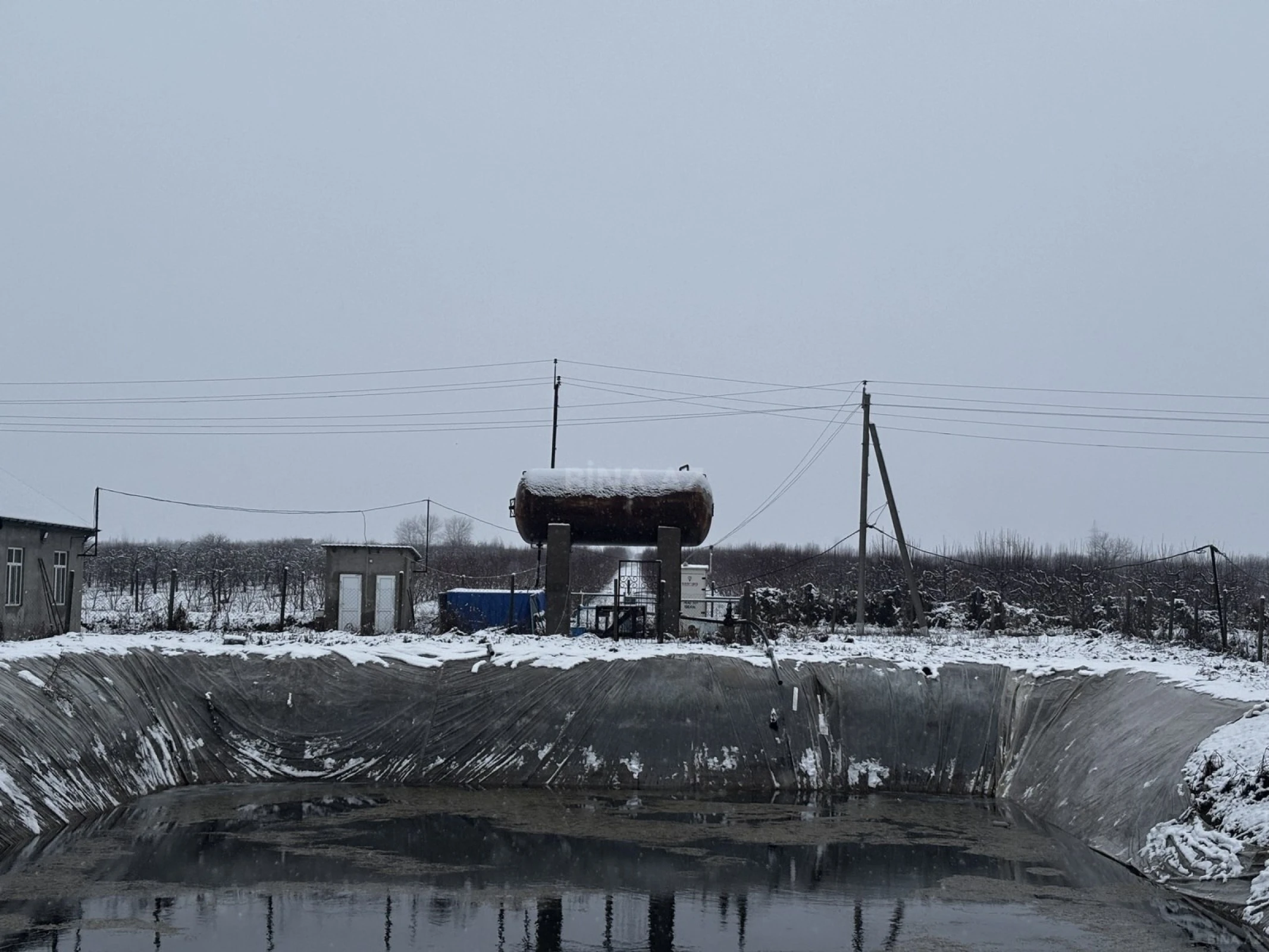 Satılır torpaq sahəsi 1400 m²