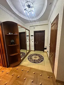 Satılır 2 otaqlı mənzil 90 m²