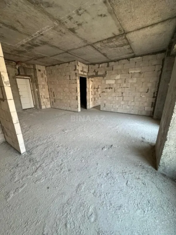 Satılır 2 otaqlı mənzil 98 m²