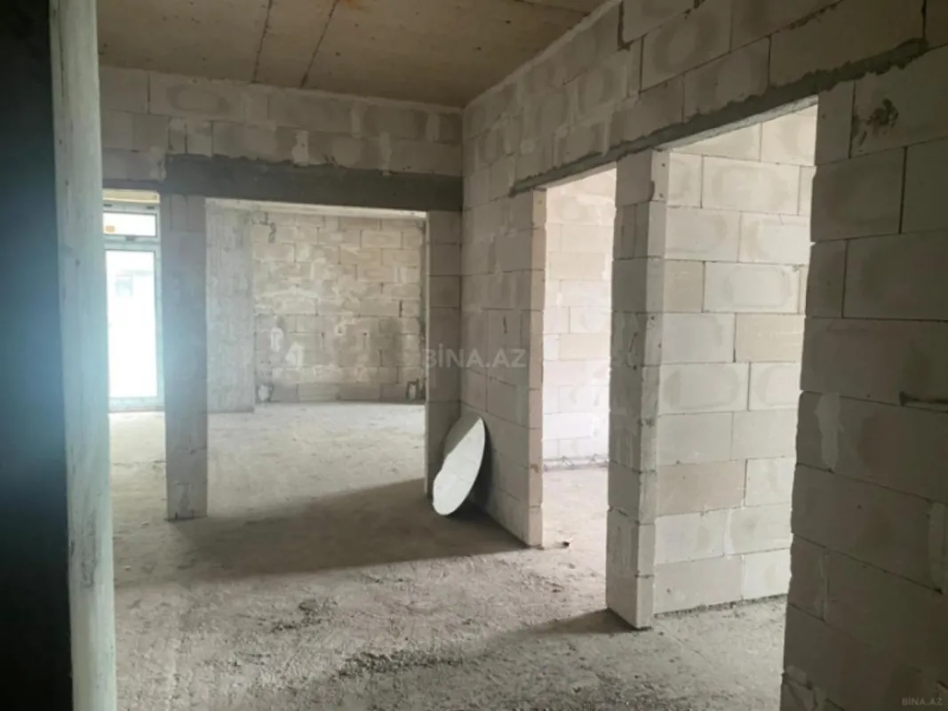 Satılır 2 otaqlı mənzil 98 m²