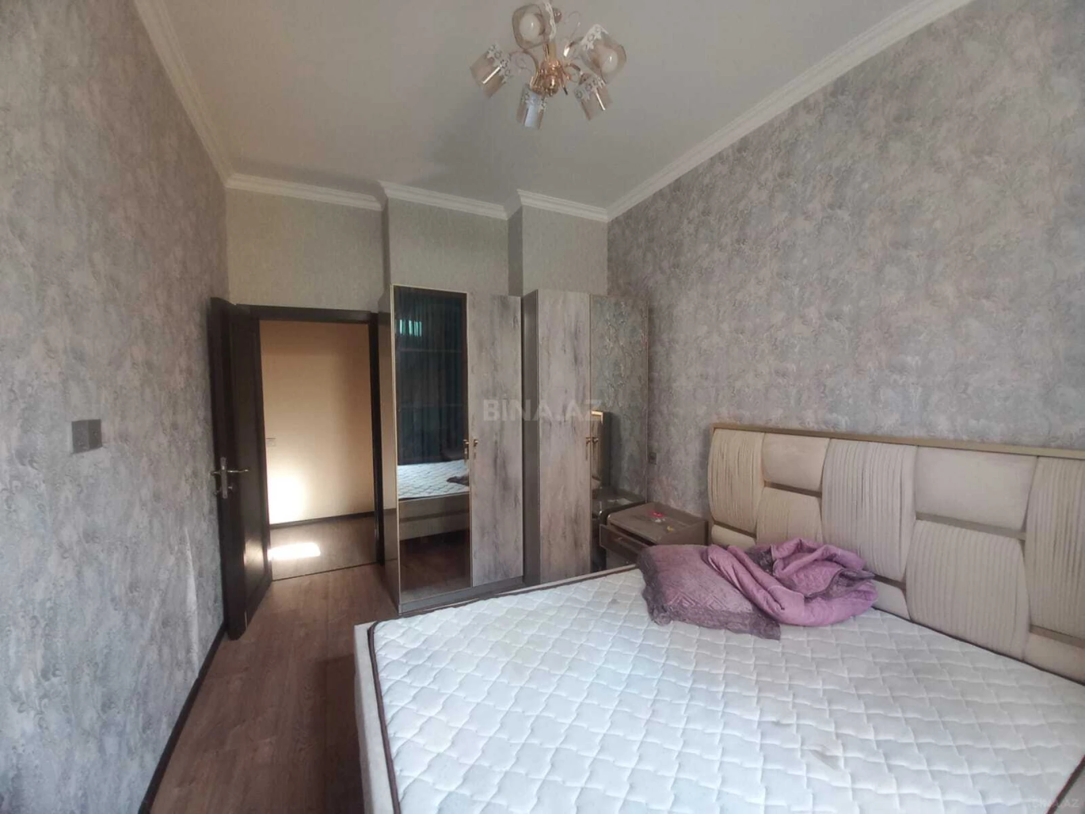 Satılır 2 otaqlı mənzil 62 m²