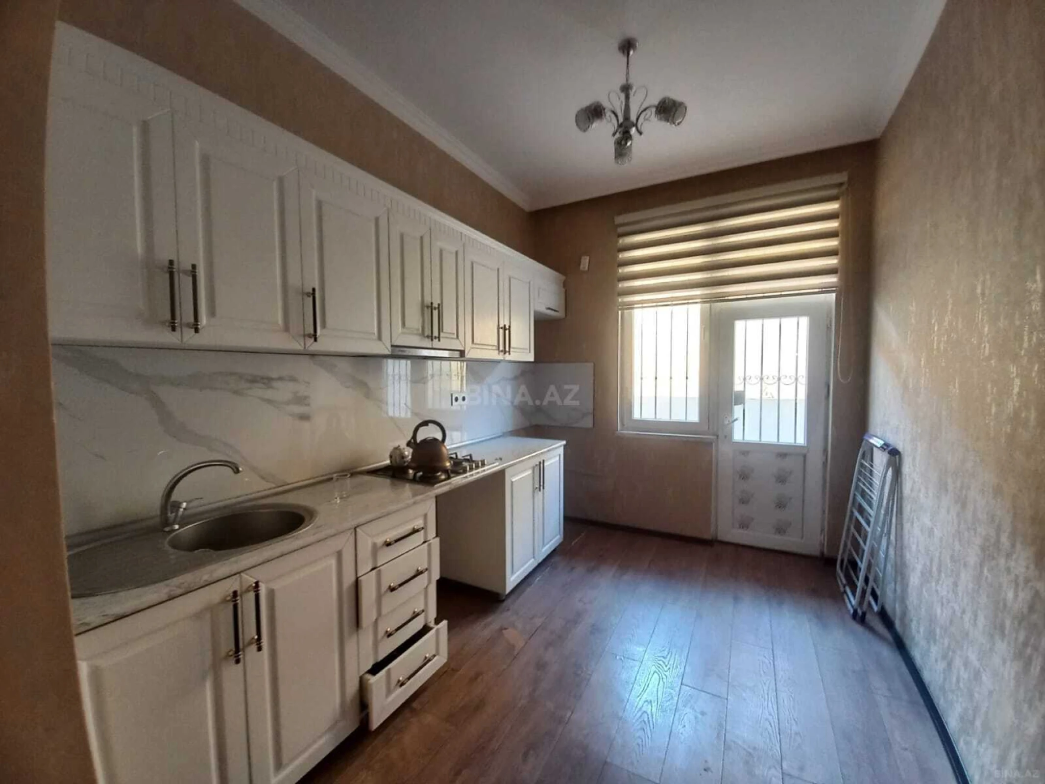 Satılır 2 otaqlı mənzil 62 m²