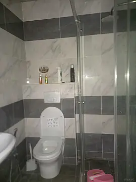 Satılır 2 otaqlı mənzil 62 m²