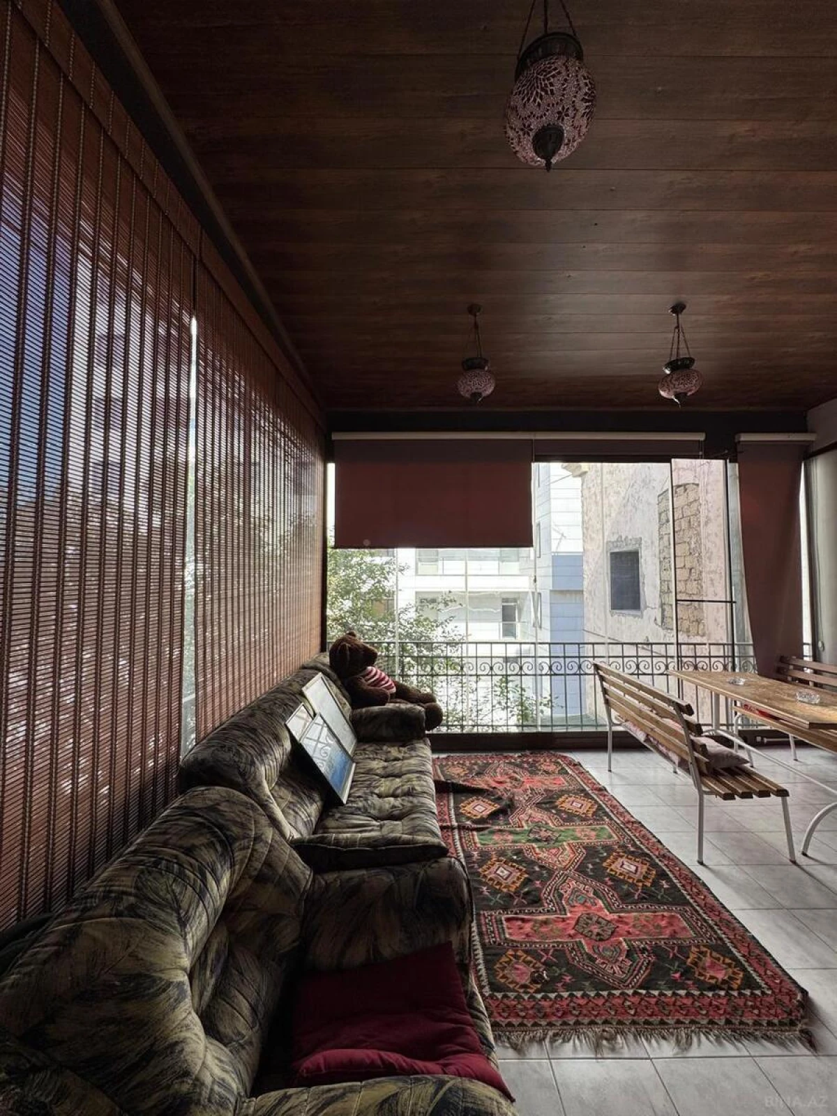 Satılır 4 otaqlı mənzil 210 m²