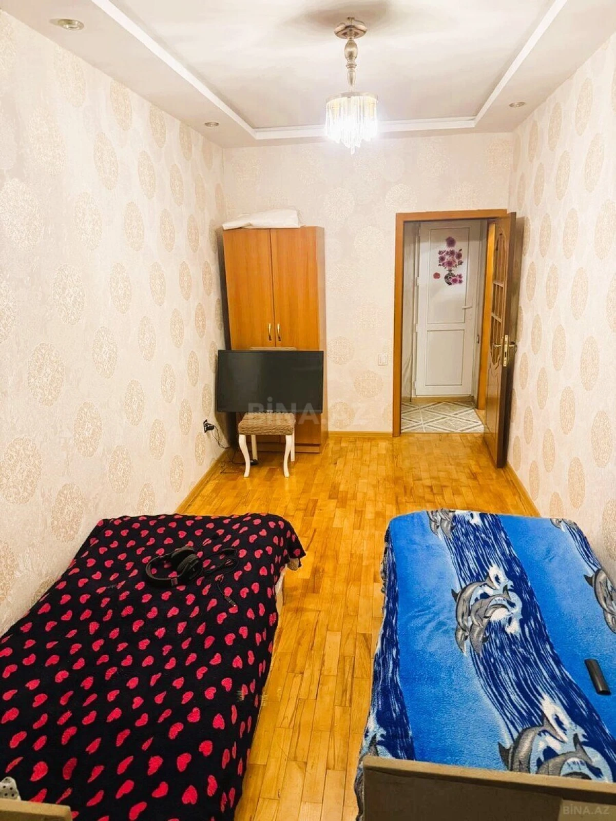 Kirayə verilir 4 otaqlı mənzil 130 m²