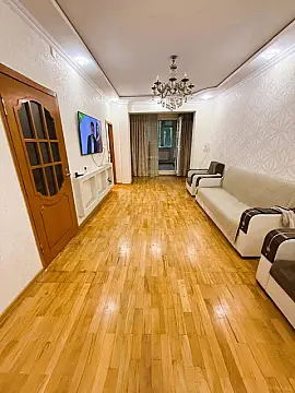 Kirayə verilir 4 otaqlı mənzil 130 m²