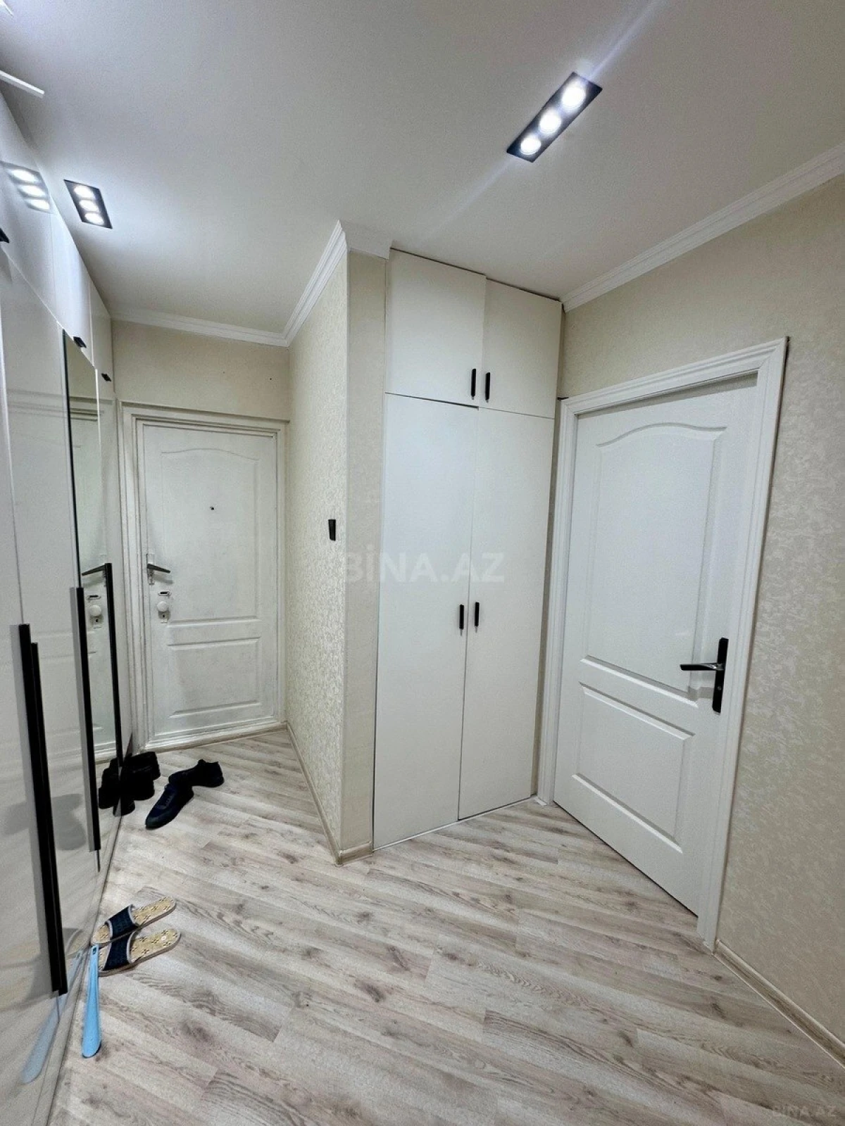 Satılır 3 otaqlı mənzil 85 m²