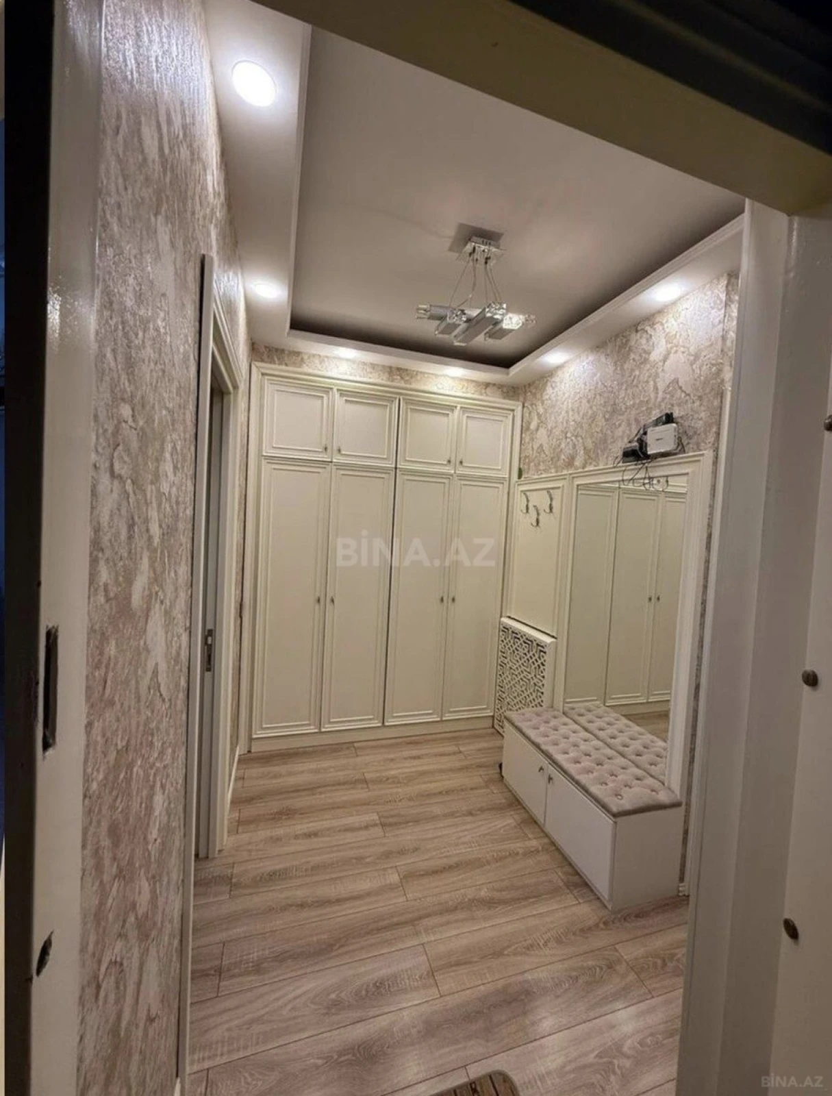 Satılır 3 otaqlı mənzil 70 m²