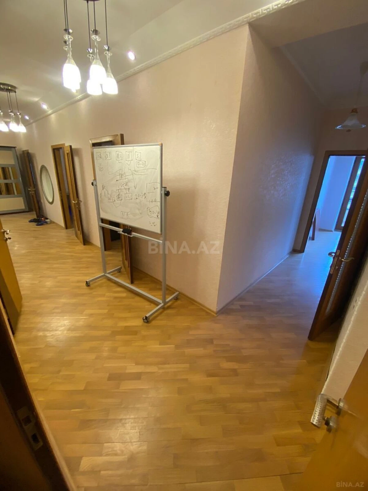 Kirayə verilir 3 otaqlı ofis 160 m²