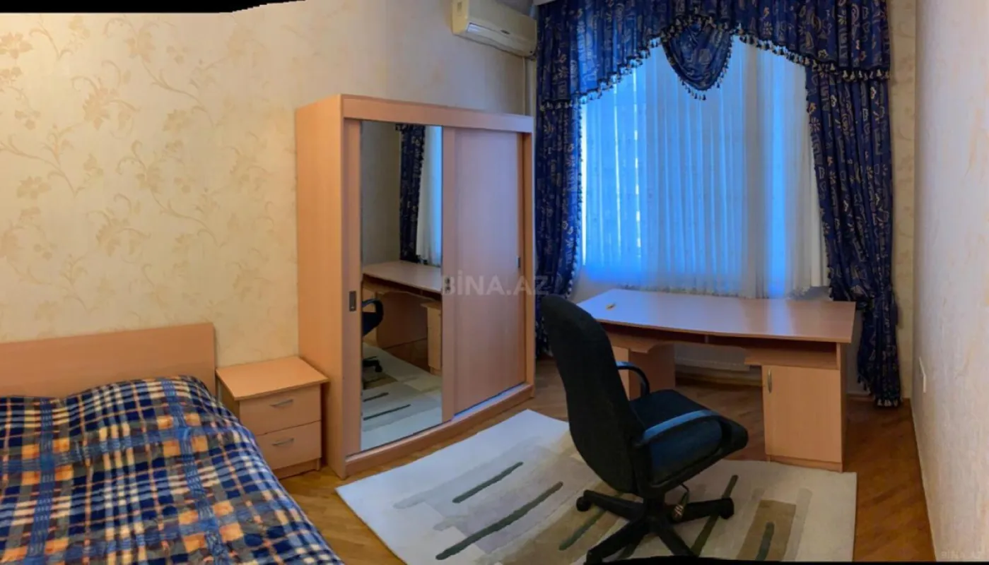 Kirayə verilir 4 otaqlı mənzil 210 m²