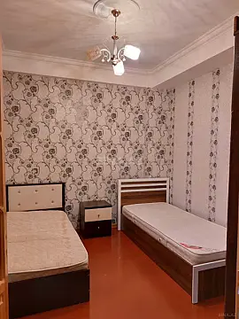 Kirayə verilir 3 otaqlı mənzil 74 m²