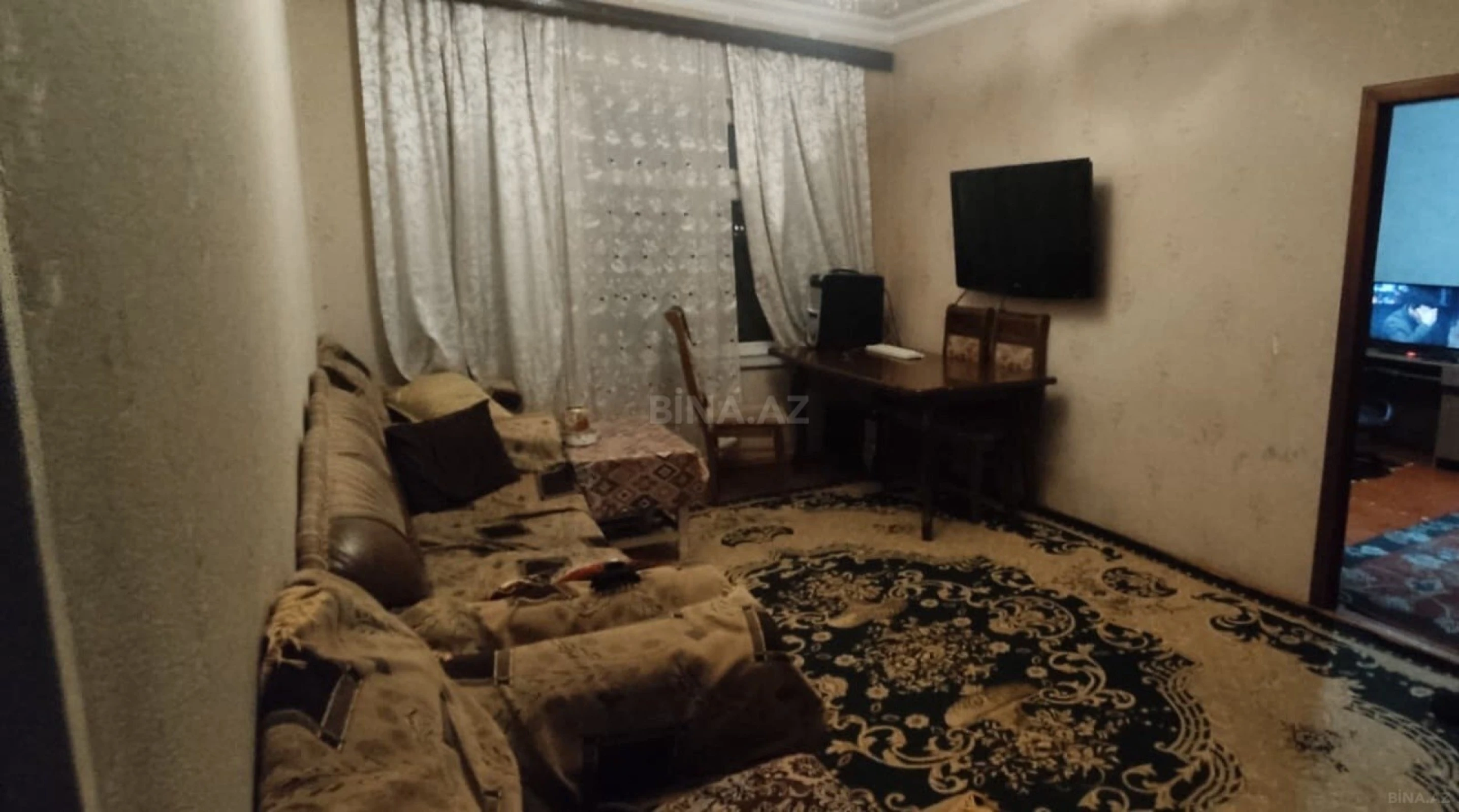 Satılır 5 otaqlı mənzil 120 m²