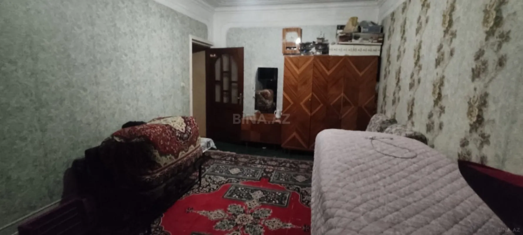 Satılır 5 otaqlı mənzil 120 m²